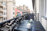 Ultra Central - Balcony - NEW - Bed and Breakfast Boedapest
