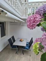 Apartman Loni 4 - B&B Dramalj