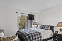 Classic City Getaway - Walk to Sanford Stadium! condo - B&B Athens