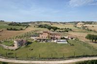 Il Mandorlo by Boutique Luxury Villa in Umbria - Chambres d'hôtes Gioiella