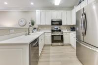 Pool & Private Balcony! Crow Creek Golf Club Condo - B&B Calabash