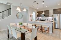 Golf, Dine & Unwind Poolside! Haines City Getaway - Bed and Breakfast Haines City