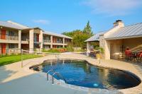 Fredericksburg Inn and Suites, Hotel - Fredericksburg