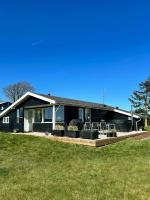 Beach Hotel Inspired Holiday Home By Limfjorden - Chambres d'hôtes Snedsted