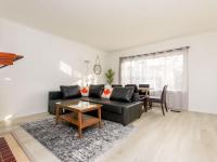 Cozy 2BR 1BA Retreat in Vibrant Vancouver - B&B Vancouver