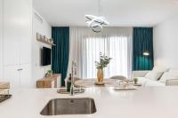 Casa Paseo - new apt with sea views from terrace - B&B Estepona