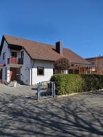 Großes Familienhaus nahe LEGOLAND für Gruppen & Familien mit Garten in ruhiger Lage ALA Living - Chambres d'hôtes Leipheim