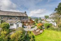 Cottage No1 Four Bed Lakeland Retreat and Hot Tub - Chambres d'hôtes Elterwater