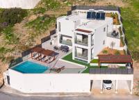 Esencia Luxury Villa with Private Saltwater Pool - B&B Lygaria