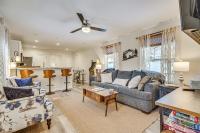 Near Trails & VAST Access! Modern Burke Home Base - B&B East Burke