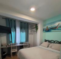 Standard Double Room with Shared Bathroom