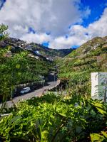 White Studio - Chambres d’hôtes Câmara de Lobos