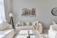 Skyz by Danube Chic 2BR with Balcony & Pool Access - B&B Dubái