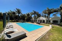 Cozy Valley View Getaway, Pool and Tennis - Ferienwohnung Plettenberg Bay