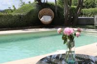 Rez de Villa Les Feuillantines vue magnifique, piscine chauffée privée, jacuzzi, "villa Les Feuillantines - Chambres d'hôtes Sainte-Maxime