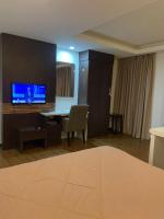 One King Bed Crystal Studio Apartment KBCP - Bed and Breakfast Kota Bharu