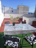 Casa Gardenia 200m Playa Aire Acondicionado y WiFi Familias y Parejas - Chambres d'hôtes Conil de la Frontera