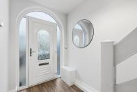 Cosy 3BR Home in the heart of Coventry - Games room - Chambres d'hôtes Coventry
