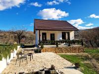 Căsuța din deal - Bed and Breakfast Moșteni-Greci