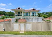 Kamala Beach Phuket - 4BR Private Luxury Pool Villa with Maid - Chambres d’hôtes Ban Kamala