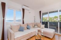 Apartment with Sea View Terrace, Čiovo - B&B Traù