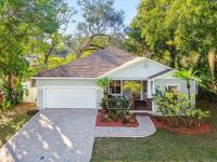 Prime Tampa Location | Walk to Armature Works - B&B Tampa