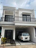 Eleanor Homestay Dieng - B&B Dieng