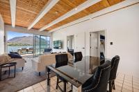 Remarkables View - Te Wai Penthouse - Bed and Breakfast Queenstown