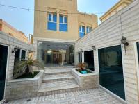 Huge studio apartment with entire luxury villa acess - B&B Ajman