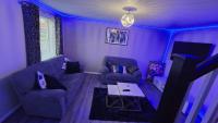 Entire 3 bedroom luxurious house, Wigan , Manchester - B&B Wigan
