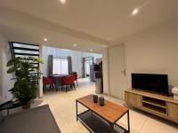 La Vie est Pleine de Surprises 2 - B&B Saint-Symphorien-sur-Coise