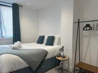 Top-Floor - City Centre Apartment - Fortis VII - B&B Peterborough