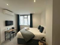 Top-Floor - City Centre Apartment - Fortis VII - B&B Peterborough