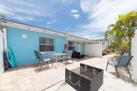 Charming Beachside Retreat #2 - Steps to the Beach - Ferienwohnung Clearwater Beach