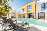 Luxury Villa - FOR GIFT - Ferienwohnung Pridraga