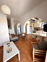 Sea View Cycladic Home - B&B Santa Maria
