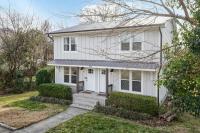 Private, Updated Townhouse in DT Apex - Chambres d’hôtes Apex