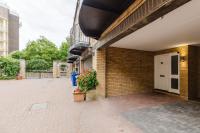 Tower Bridge 3-Storey Designer Townhouse with Views - B&B London