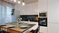 Modern Loft - 8 Guests- 4 rooms- 2 Bathrooms- Near Paris- Private car park - Chambres d'hôtes Le Kremlin-Bicêtre