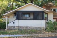 Walkable Bungalow w/ Fenced Yard - B&B Ferndale
