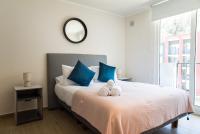 Best of Providencia Modern 2BR Steps from Metro - B&B Santiago del Cile