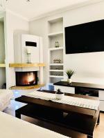 Apartament z kominkiem i prywatnym mini SPA - B&B Gdynia