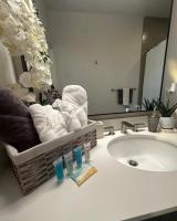 Diamond Cove Highrise Suite - B&B Atlanta