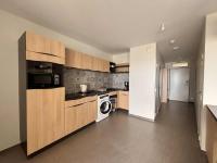 Appartement PMR avec balcon, piscine, parking et plage à La Tranche-sur-Mer - FR-1-194-229 - B&B La Tranche-sur-Mer