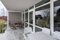Przytulne Studio Trójka pod Żaglami w Jastrzębiej Górze z Tarasem by Noclegi Renters - Chambres d'hôtes Jastrzębia Góra