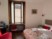 "The Moment"- rooms Bergamo center, self check-in, late Arrivals - B&B Bergamo