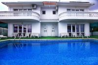Luxury Villa Italiana with LargePanoramicSeaview and Private Pool - Chambres d’hôtes Balchik