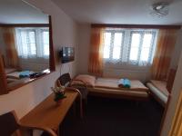 Twin Room with Shower