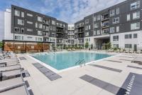 Modern apt in Cincy stadiums and with river views - B&B Cincinnati