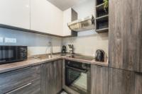 NEW - Only Suites Unit 6 - Modern 2-Bedroom apartment with common heated Jacuzzi by SF Homes - B&B San Julian's
